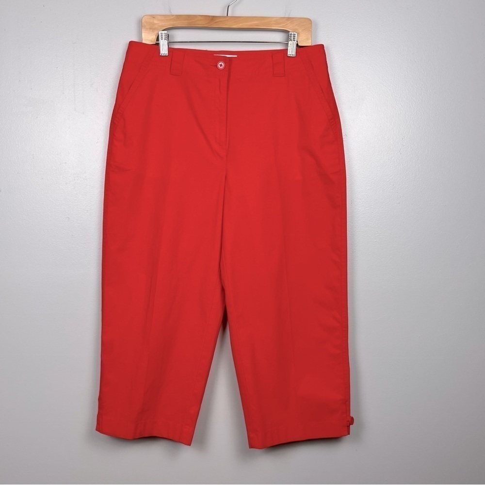 Talbots red orange cotton Lycra blend capri length pants, size 12.